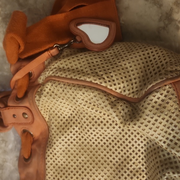 JUICY COUTURE POM POM VINTAGE SHOULDER BAG RARE - Picture 6 of 16